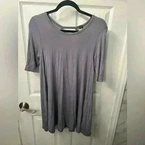 We The Free Free People Lavender Short Sleeved Open Back Swing Long Tunic Sz Med - Picture 2 of 7